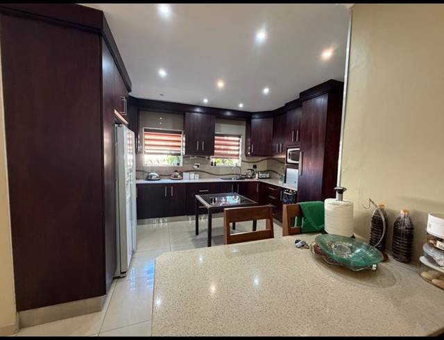 6 BEDROOM HOUSE FOR SALE IN HERRWOOD PARK